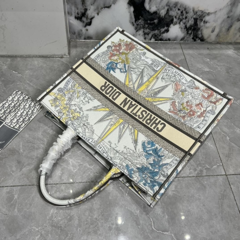 Dior Shopping Bags